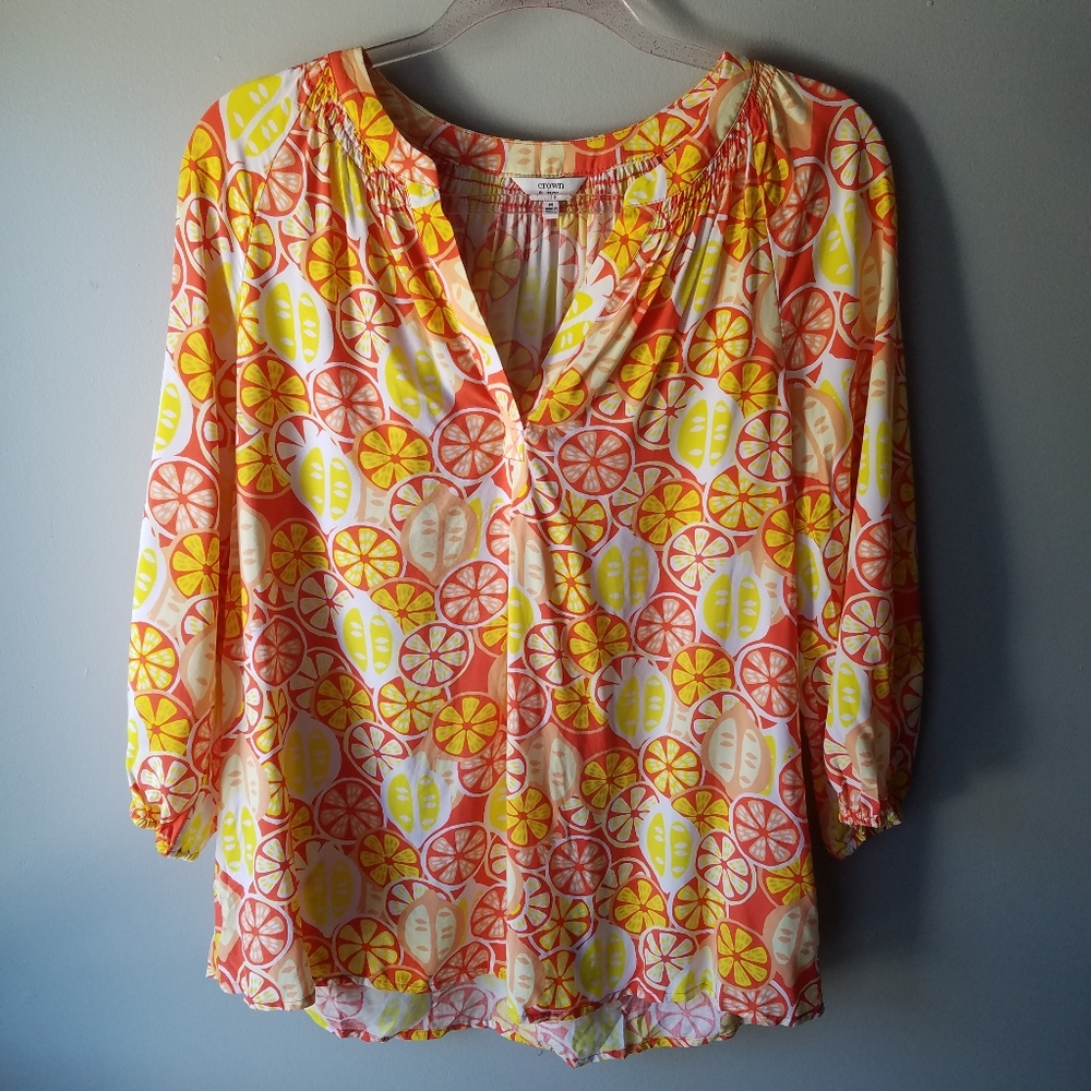 Crown and Ivy Citrus Peasant Style Top Size Medium